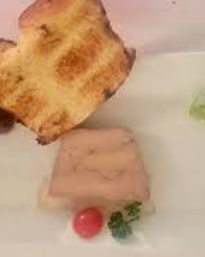 foie gras et brioche tranché