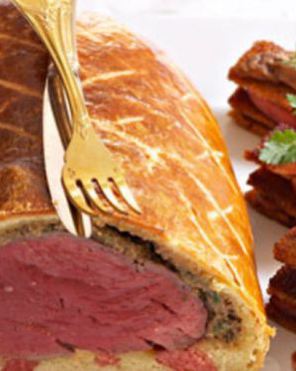 filet de boeuf en croûte sauce périgueux | Maison Bertin